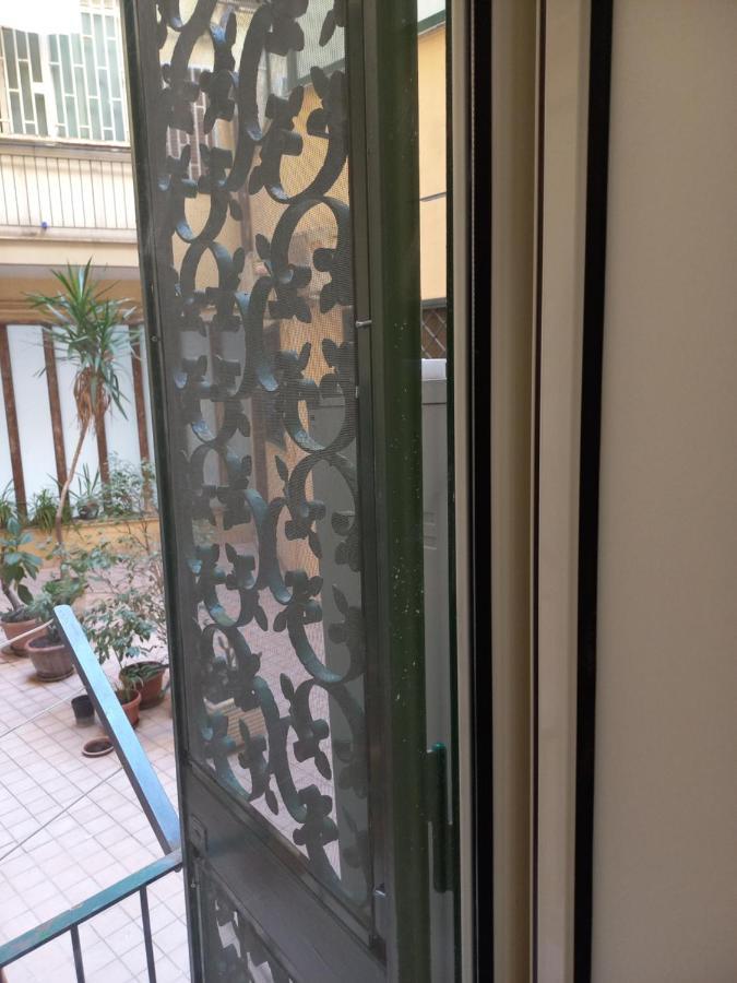 Luisa'S Apartment Naples Exterior photo